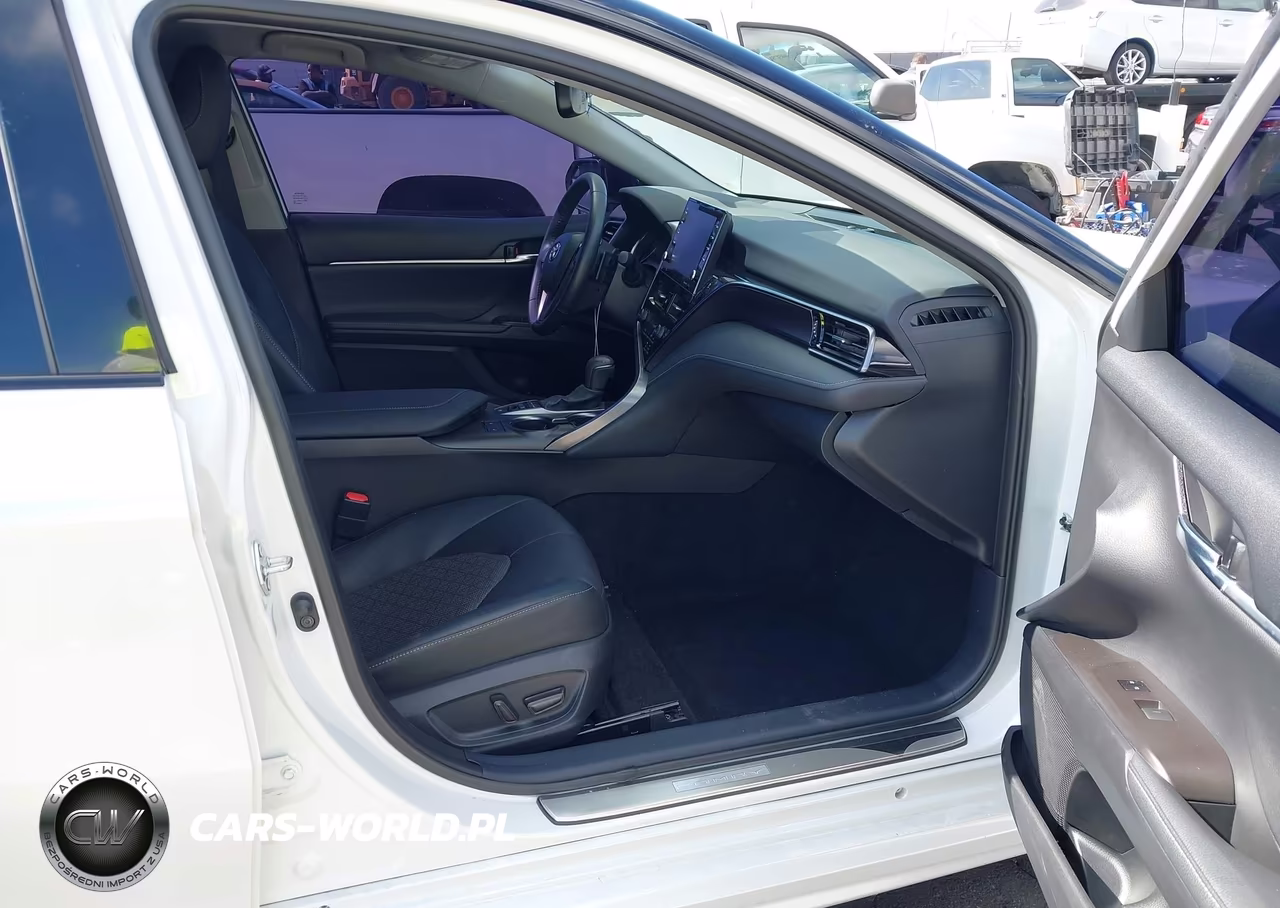 2022 Toyota Camry Xse Hybrid VIN:4T1K31AK2NU042753 - 5