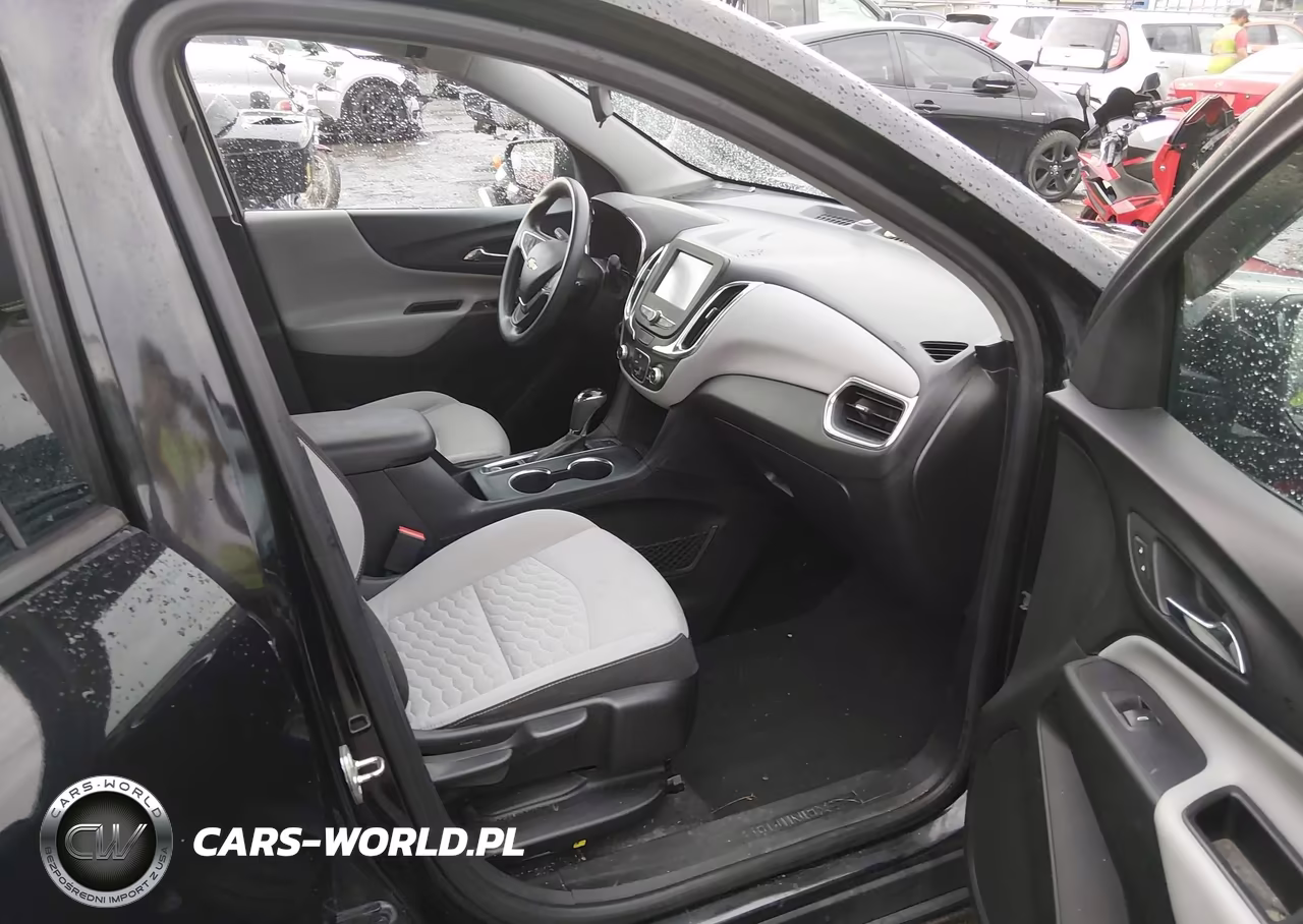 2018 Chevrolet Equinox Ls VIN:2GNAXREV2J6299810 - 5