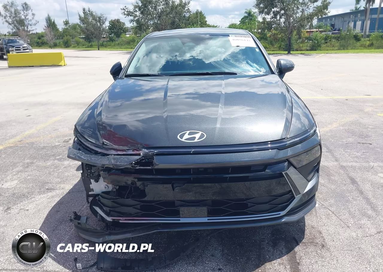 2026 Hyundai Sonata Hybrid Blue VIN:KMHL24JJ1TA167001 - 12