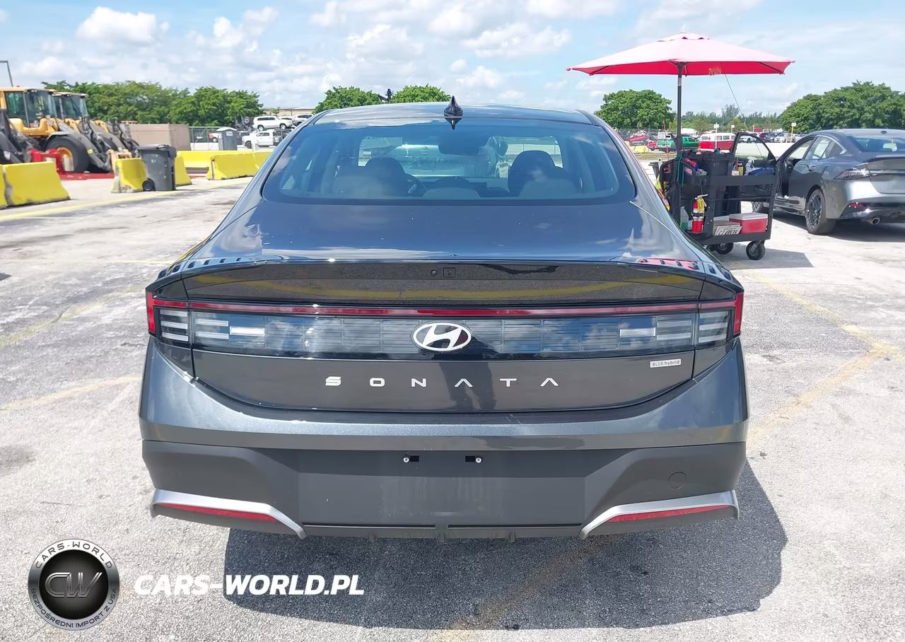 2026 Hyundai Sonata Hybrid Blue VIN:KMHL24JJ1TA167001 - 16