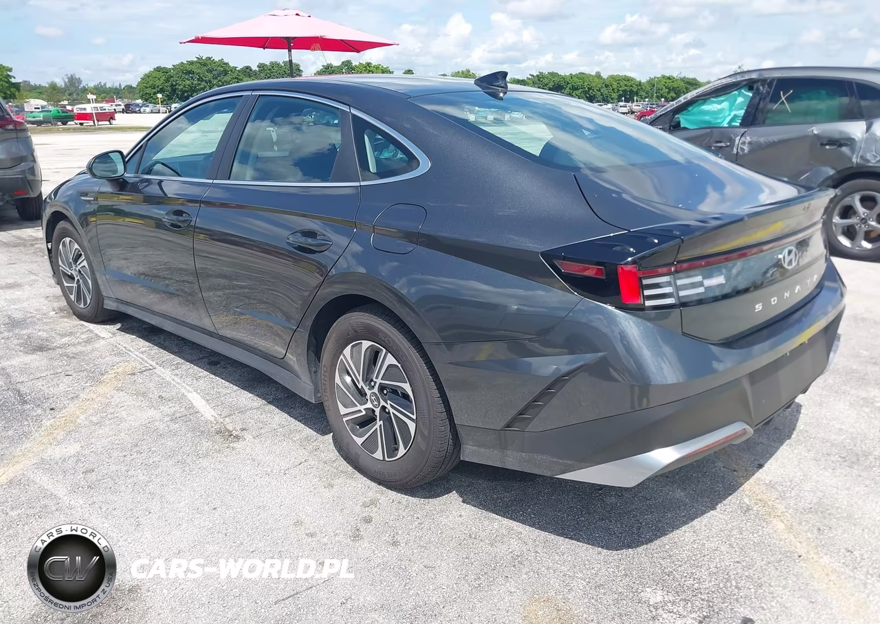 2026 Hyundai Sonata Hybrid Blue VIN:KMHL24JJ1TA167001 - 3