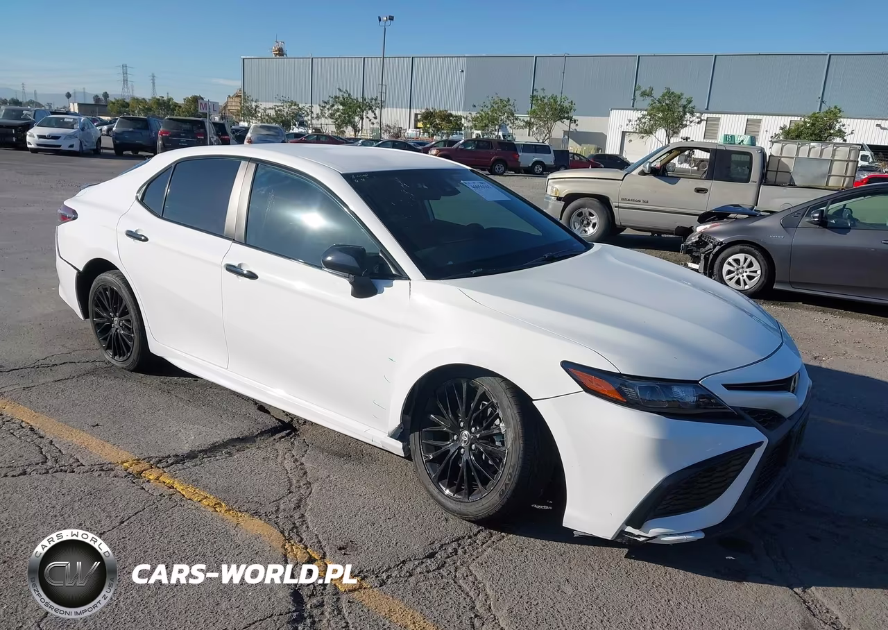 2022 Toyota Camry Se Nightshade Edition