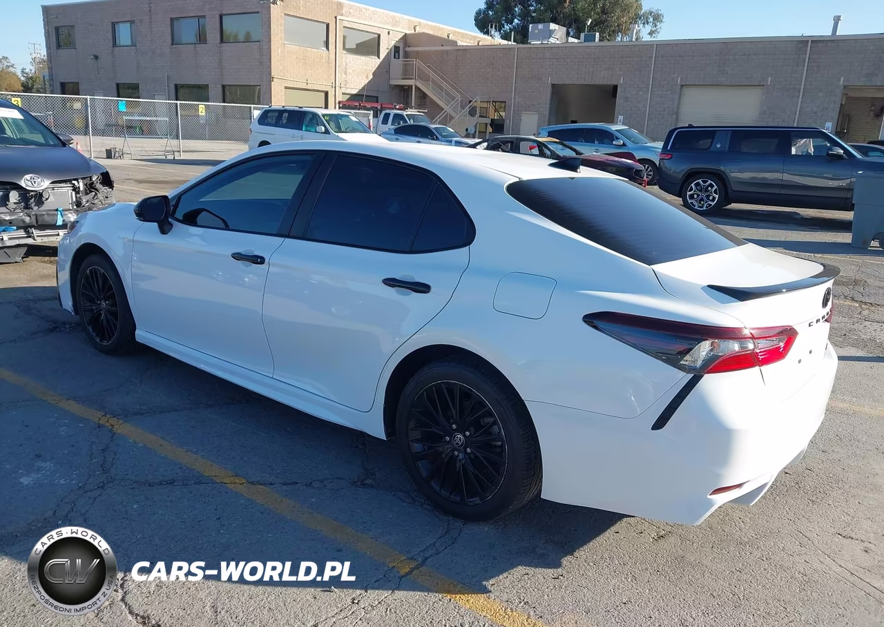 2022 Toyota Camry Se Nightshade Edition VIN:4T1G11AK1NU054596 - 3