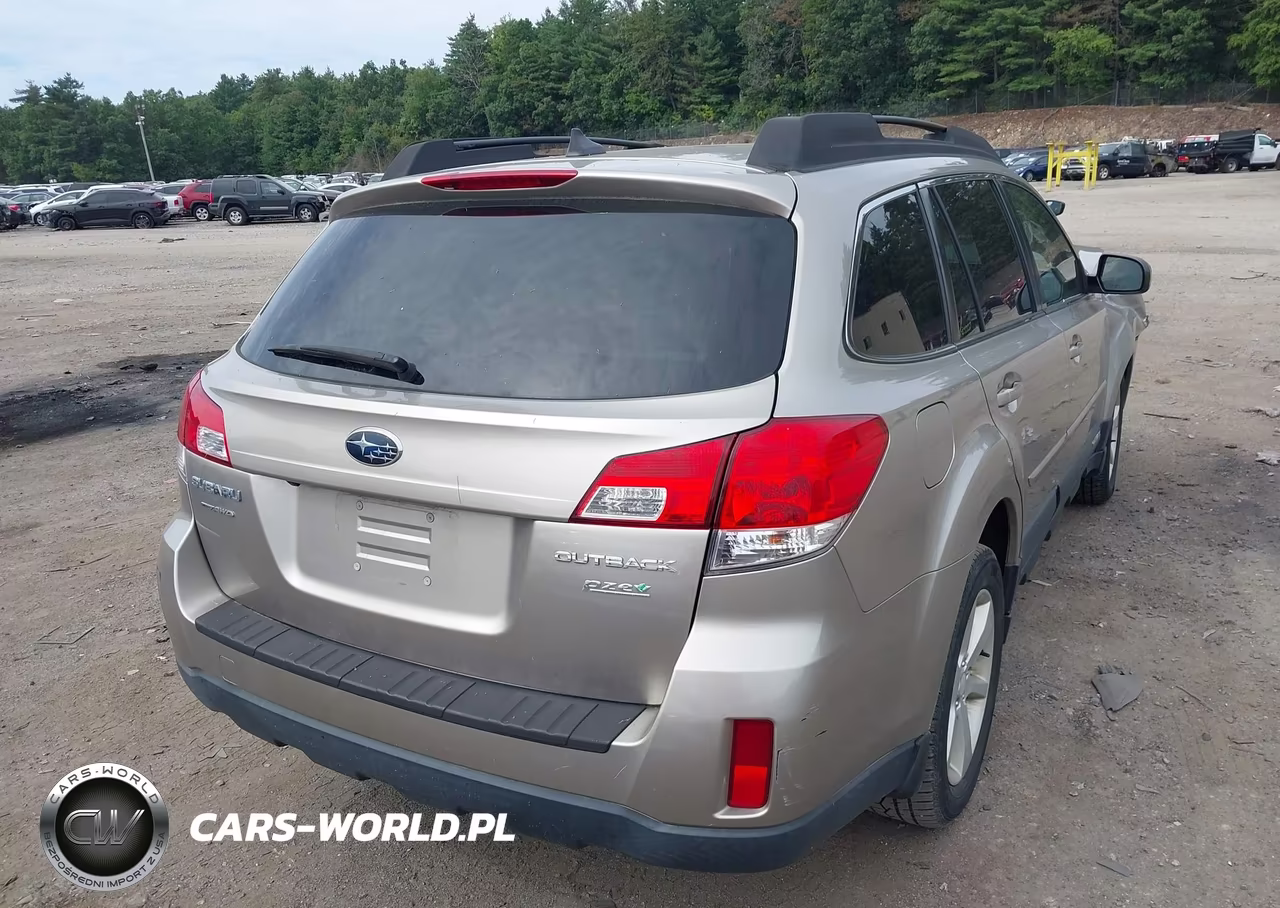 2014 Subaru Outback 2.5I Premium VIN:4S4BRBDC0E3316157 - 4