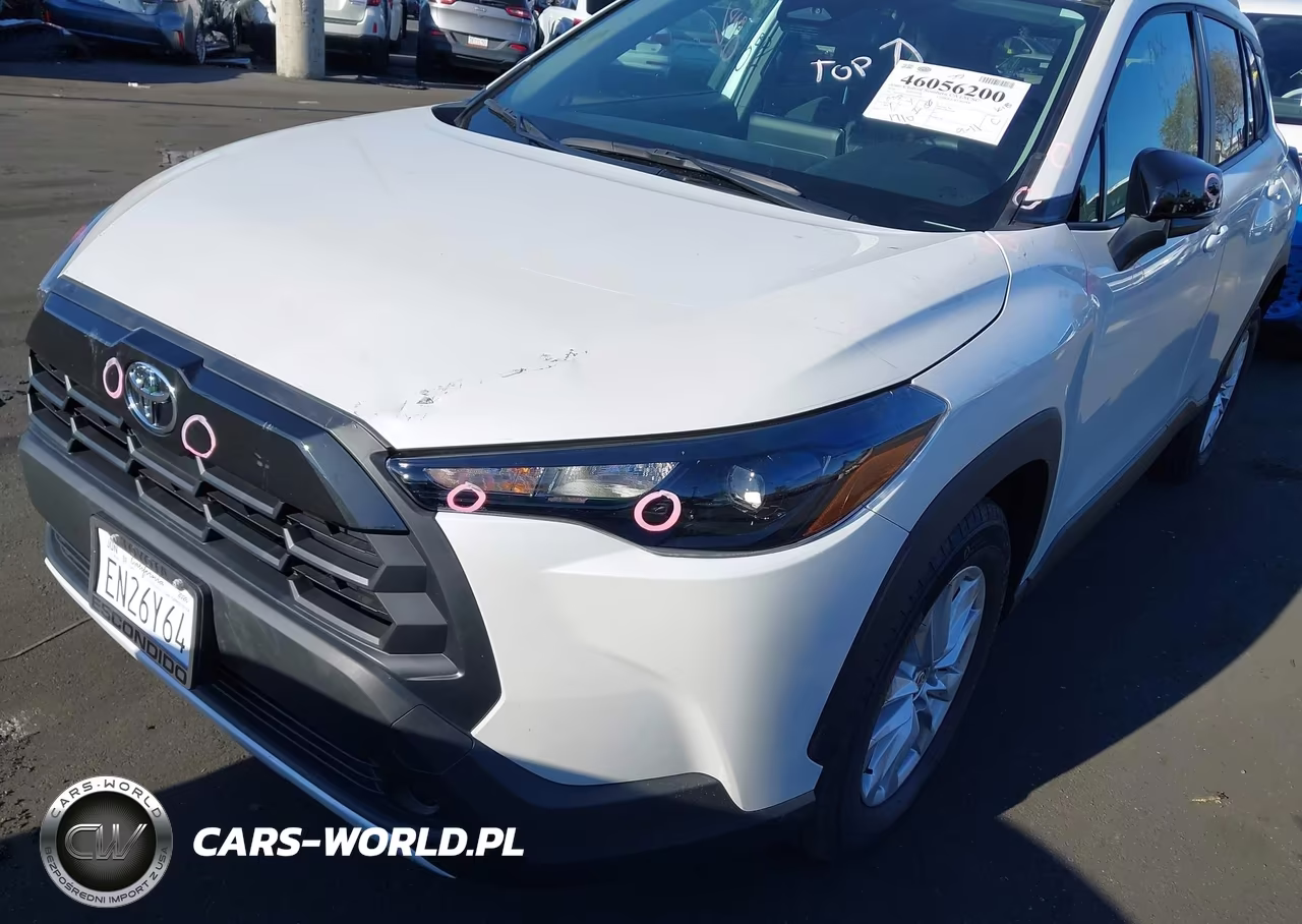 2026 Toyota Corolla Cross Le VIN:7MUBAAAG0TV183995 - 12