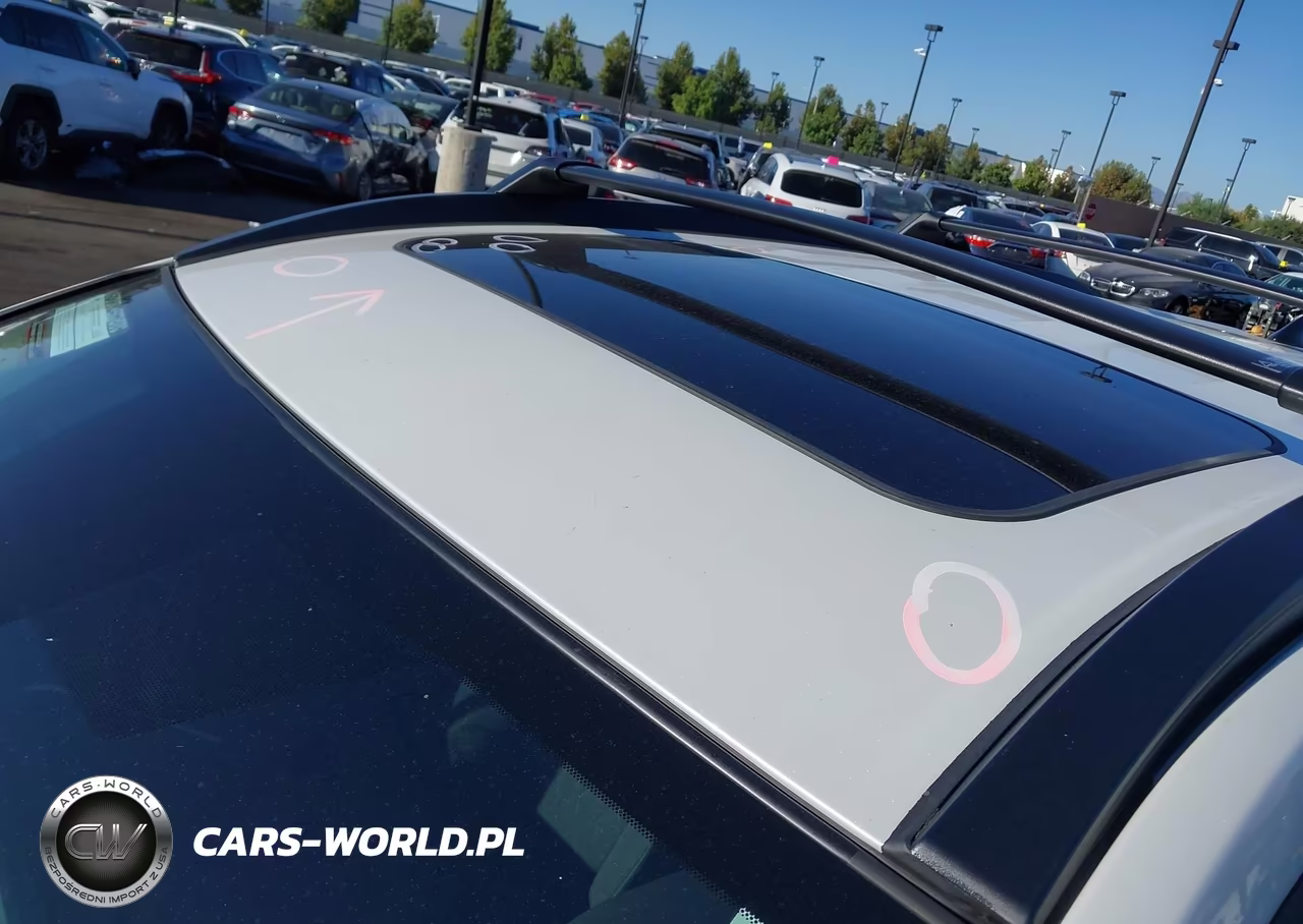 2026 Toyota Corolla Cross Le VIN:7MUBAAAG0TV183995 - 18