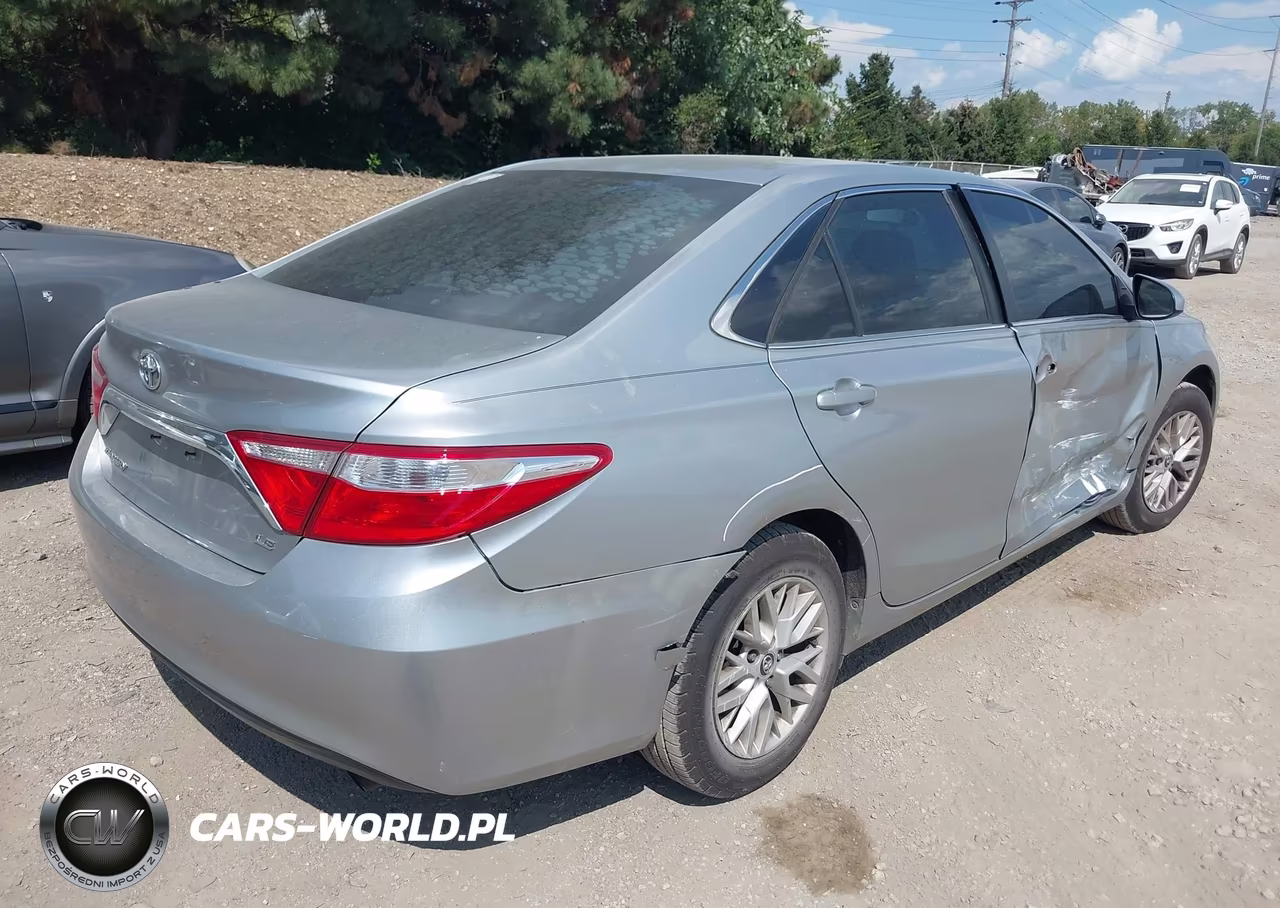 2016 Toyota Camry Le VIN:4T1BF1FK1GU149361 - 4