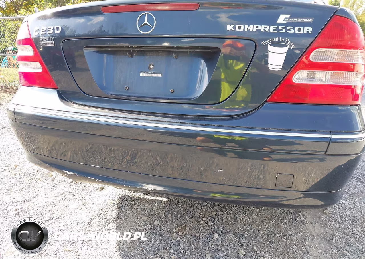 2003 Mercedes-Benz C 230 Kompressor Sport VIN:WDBRF40J23A482943 - 14