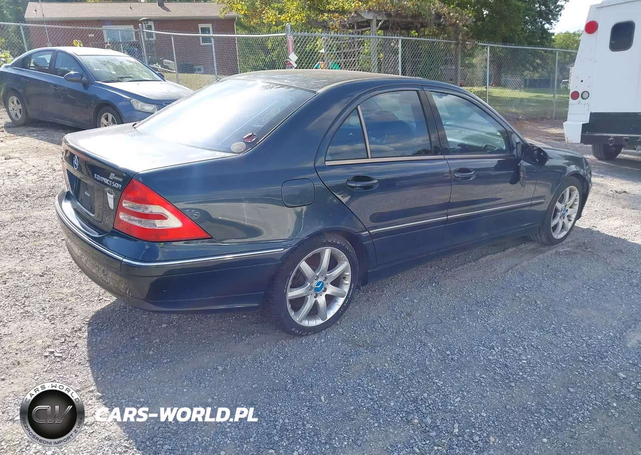 2003 Mercedes-Benz C 230 Kompressor Sport VIN:WDBRF40J23A482943 - 4