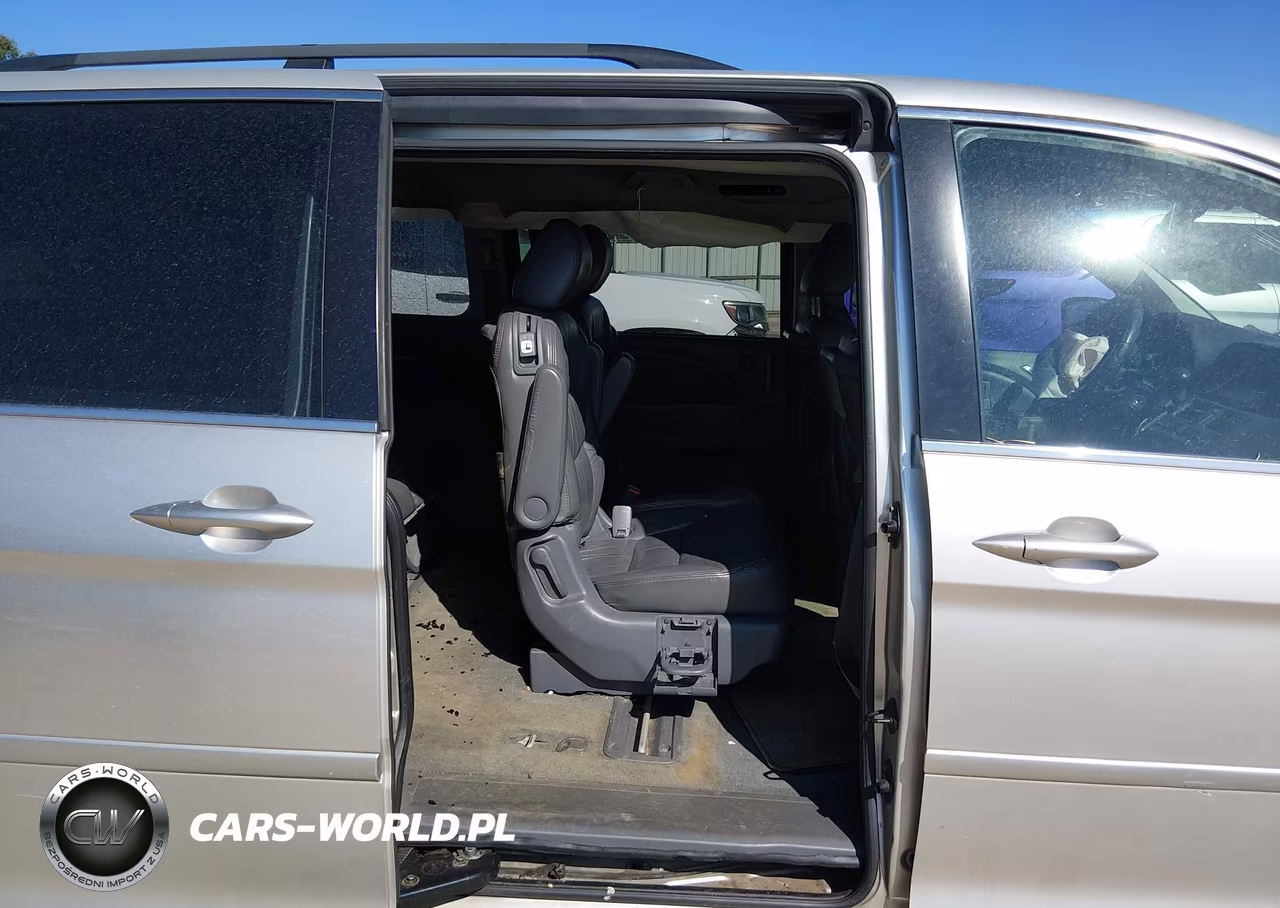 2007 Honda Odyssey Touring VIN:5FNRL38857B067912 - 8