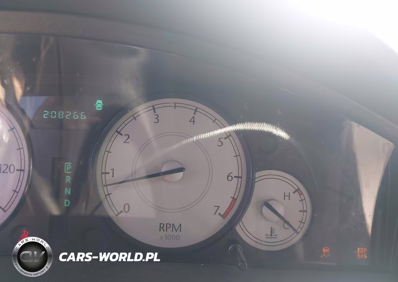 2007 Chrysler 300 Touring VIN:2C3KA53G57H883521 - 7