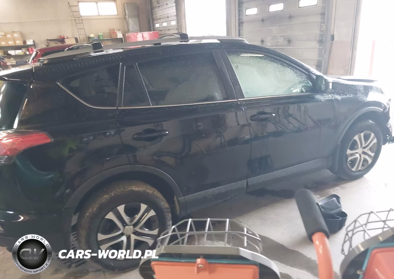 2018 Toyota Rav4 Le VIN:2T3BFREV5JW755688 - 13