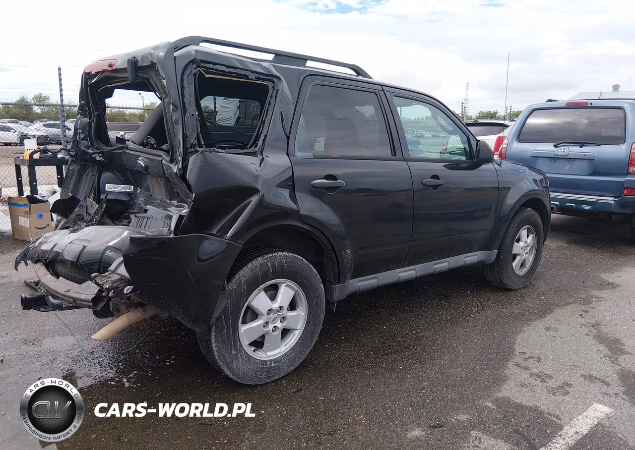 2012 Ford Escape Xlt VIN:1FMCU0DG2CKB48972 - 4