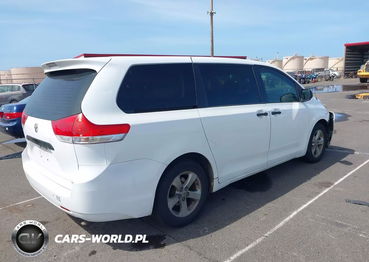 2013 Toyota Sienna L V6 7 Passenger VIN:5TDZK3DC6DS396946 - 4