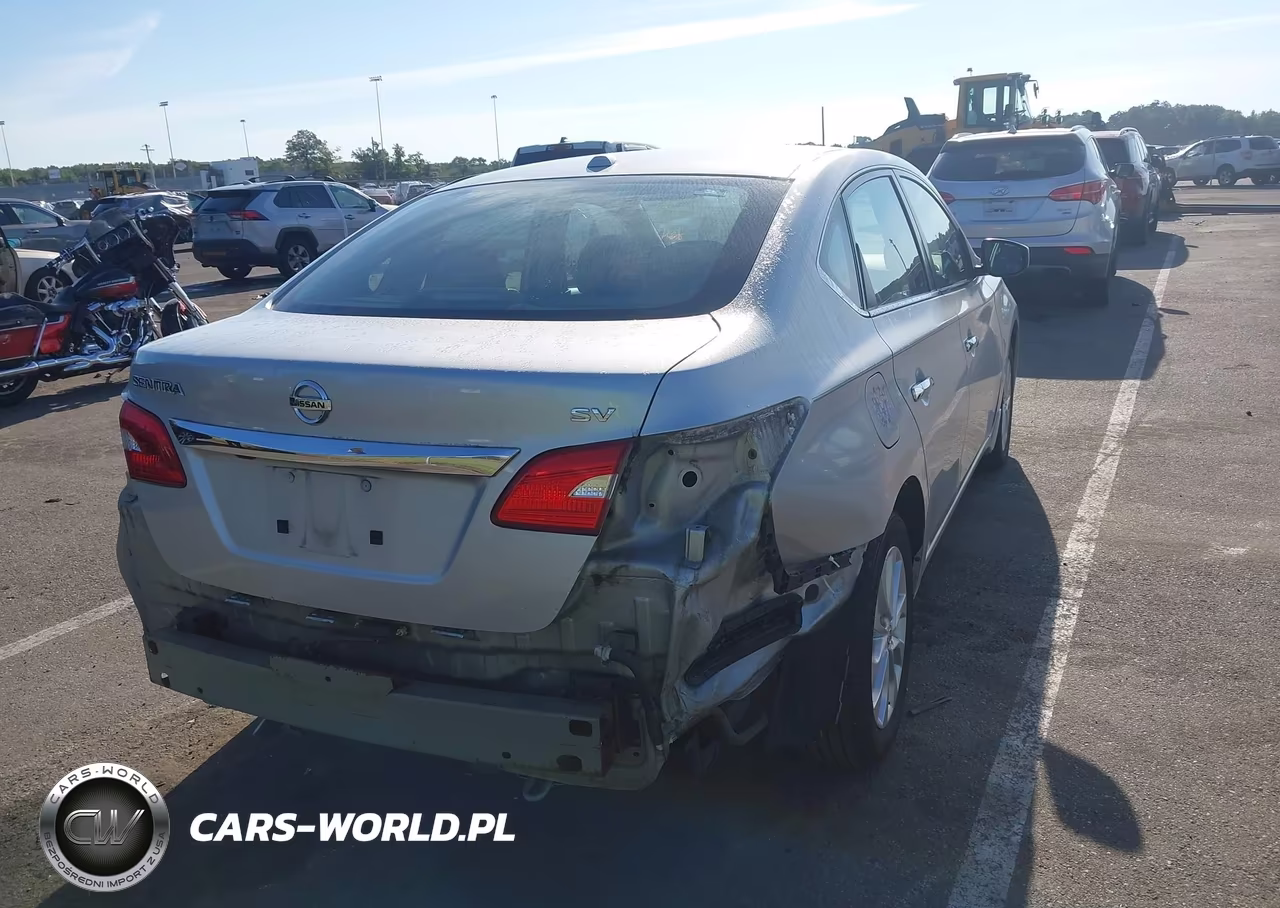 2018 Nissan Sentra Sv VIN:3N1AB7AP7JY328092 - 4