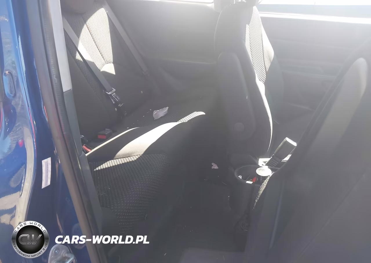 2010 Hyundai Accent Blue VIN:KMHCM3AC1AU179912 - 8