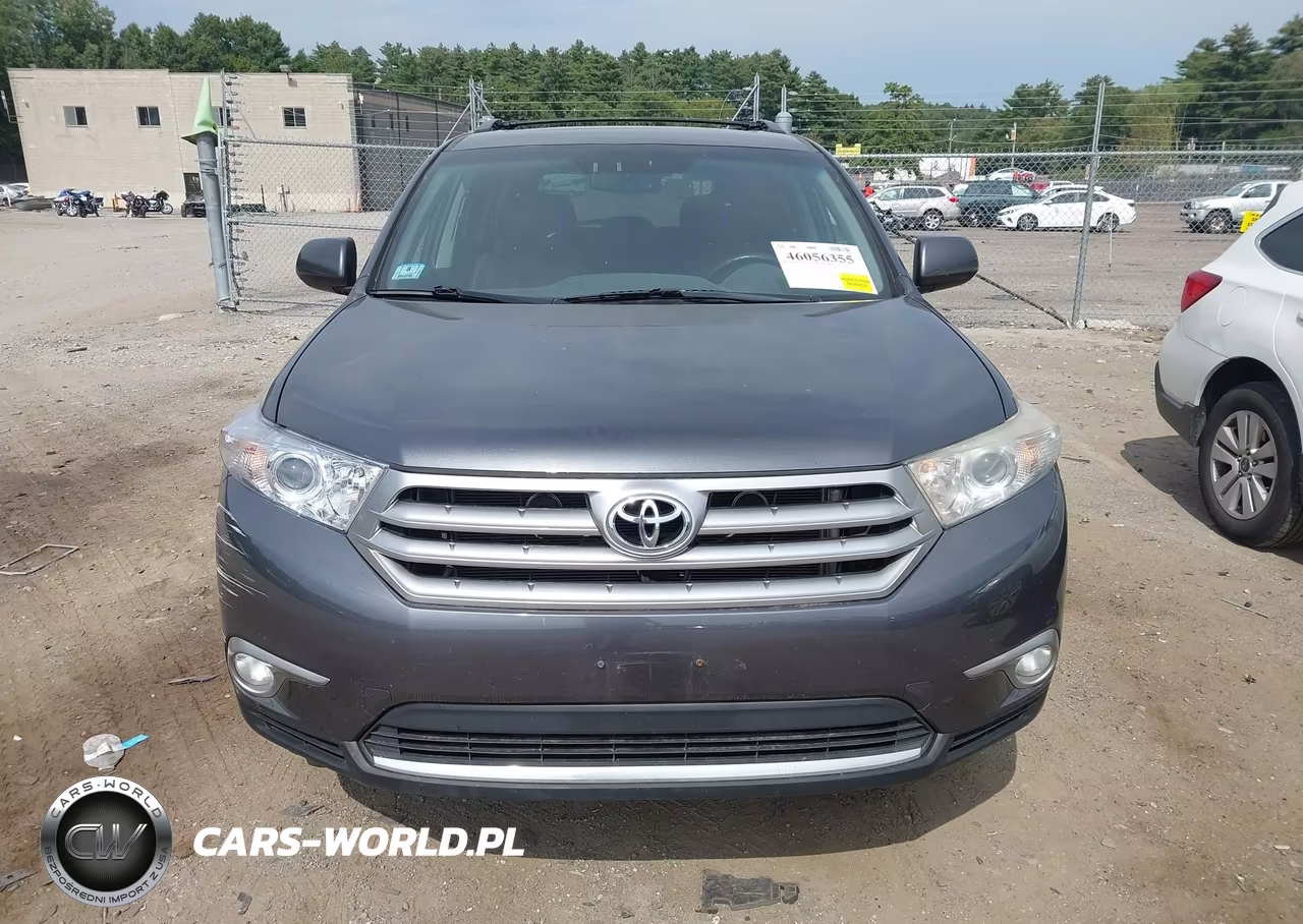 2013 Toyota Highlander Se V6 VIN:5TDBK3EHXDS253087 - 13