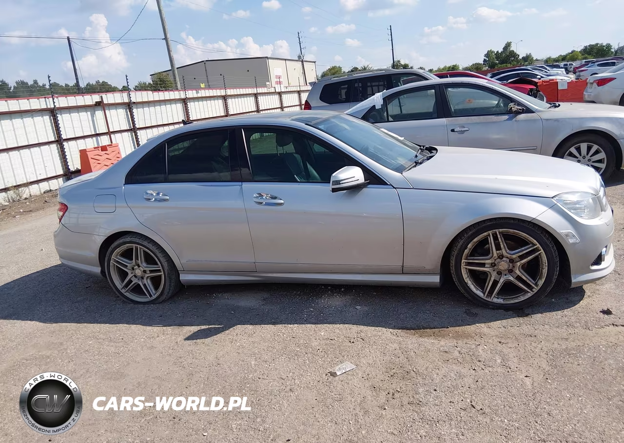 2010 Mercedes-Benz C 300 Luxury 4Matic-Sport 4Matic VIN:WDDGF8BBXAR093509 - 12