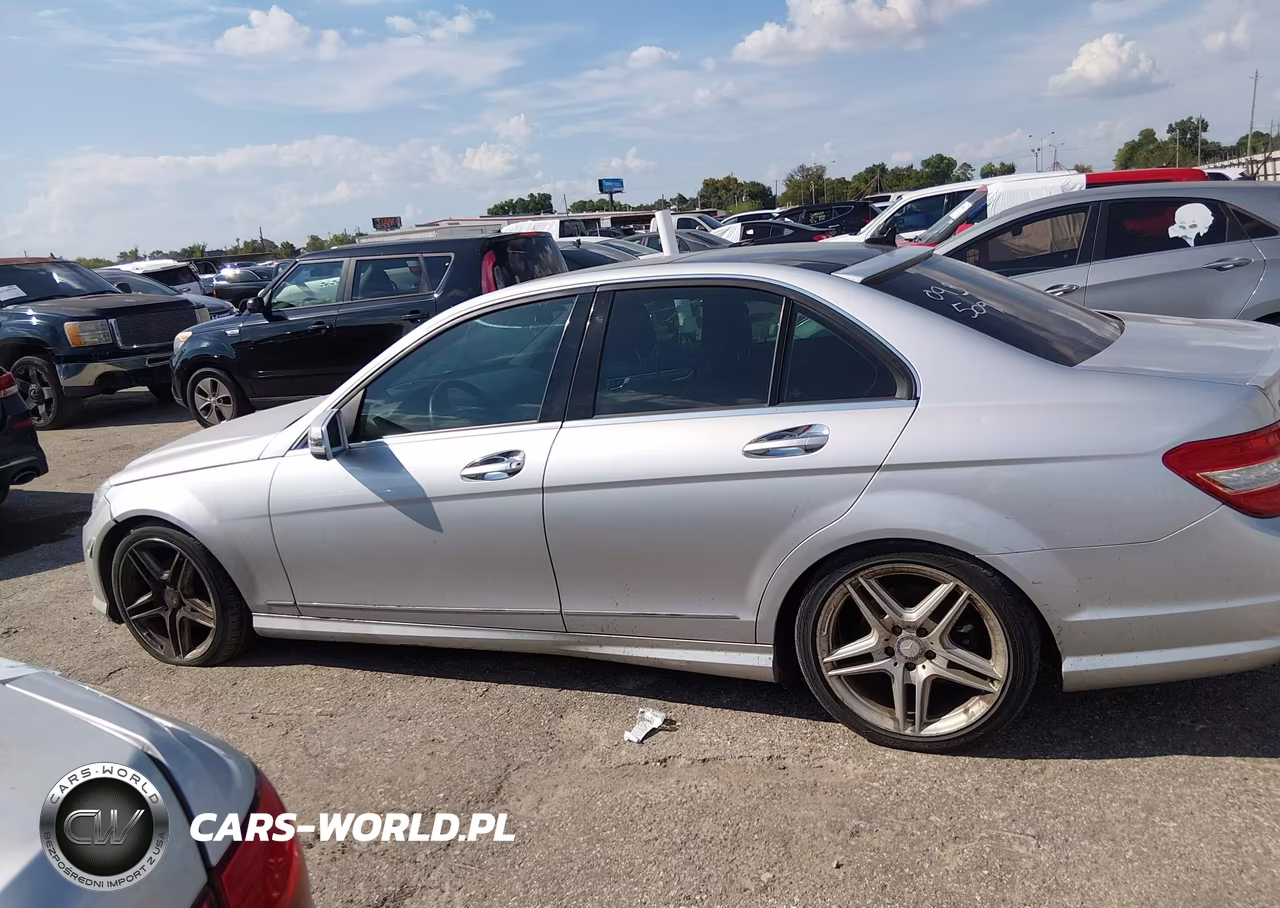 2010 Mercedes-Benz C 300 Luxury 4Matic-Sport 4Matic VIN:WDDGF8BBXAR093509 - 13