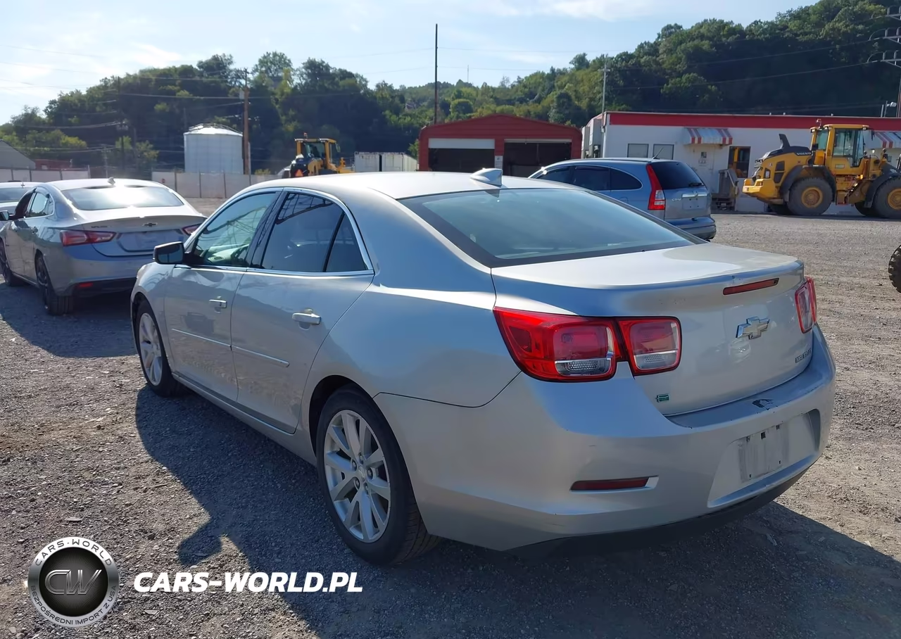 2015 Chevrolet Malibu 2Lt VIN:1G11D5SL1FF319144 - 3