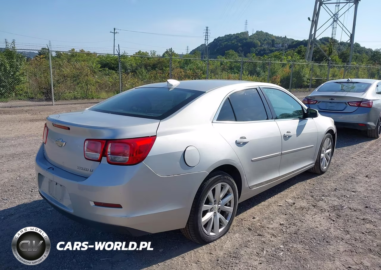 2015 Chevrolet Malibu 2Lt VIN:1G11D5SL1FF319144 - 4