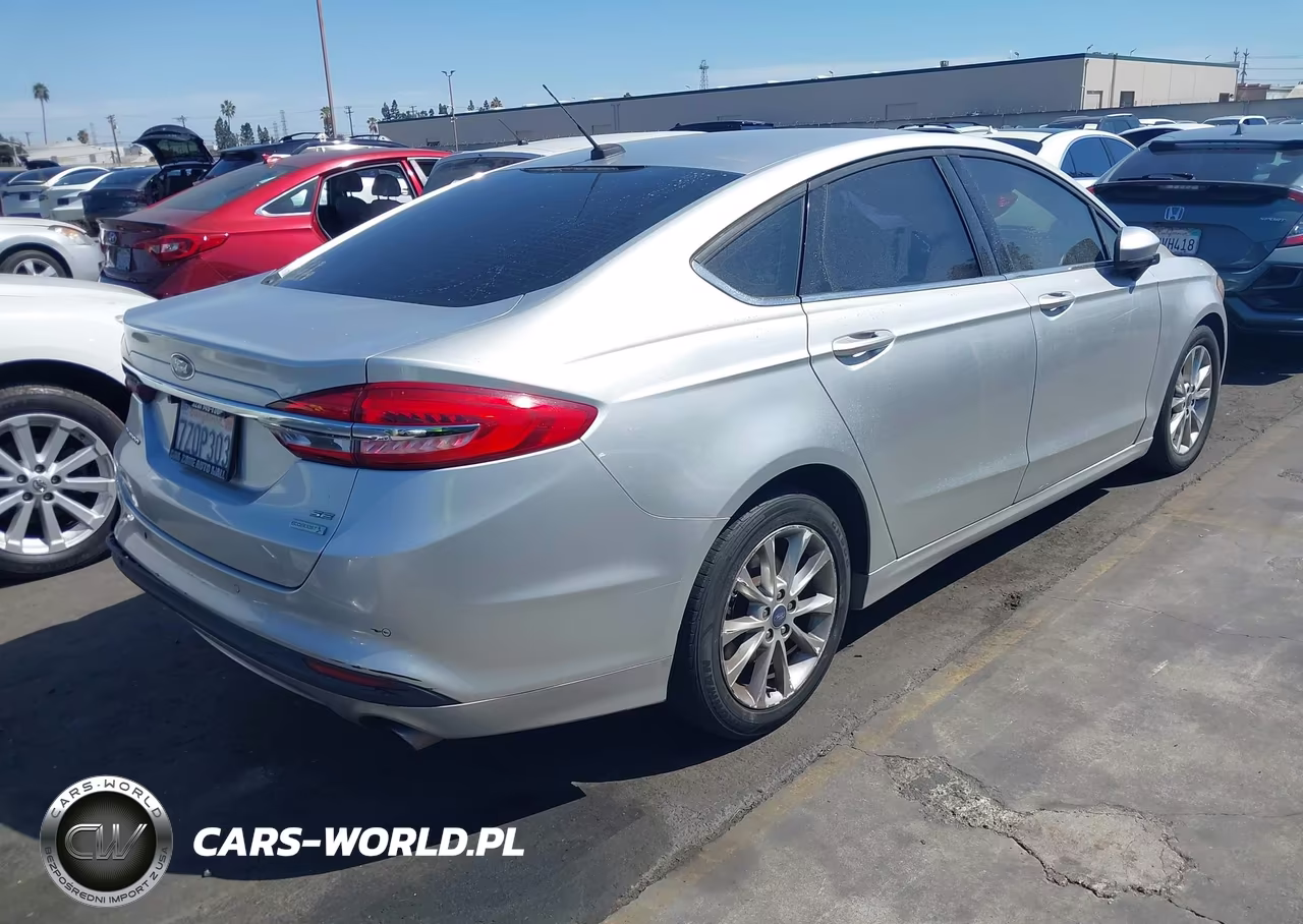2017 Ford Fusion Se VIN:3FA6P0HD8HR414092 - 4