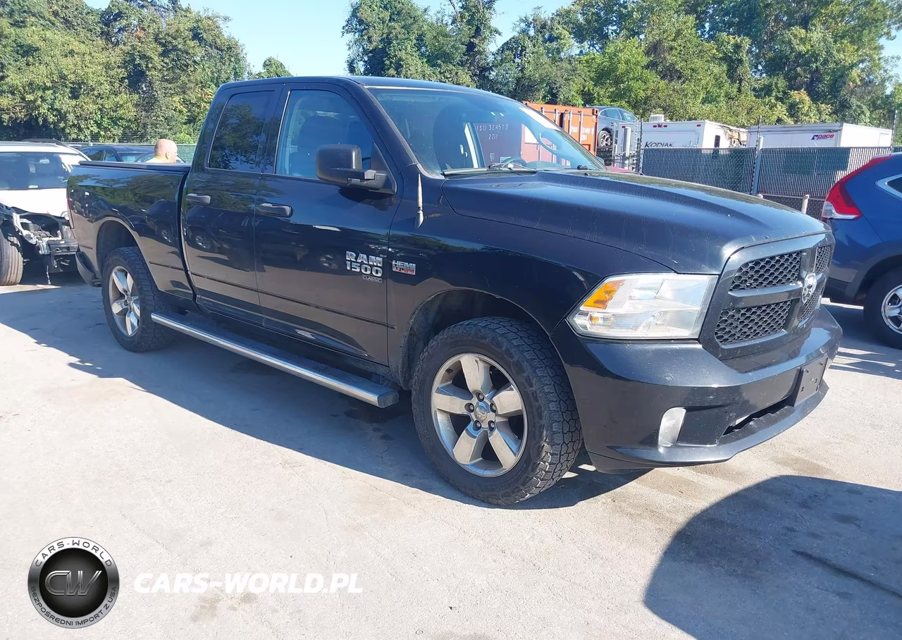 2019 Ram 1500 Classic Tradesman VIN:1C6RR7FTXKS502066 - 1