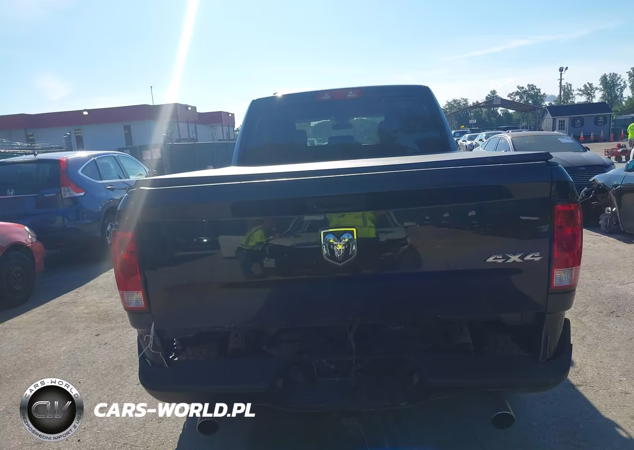2019 Ram 1500 Classic Tradesman VIN:1C6RR7FTXKS502066 - 16