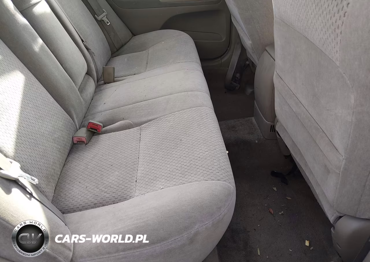 2003 Toyota Camry Le VIN:4T1BE32K83U230260 - 8