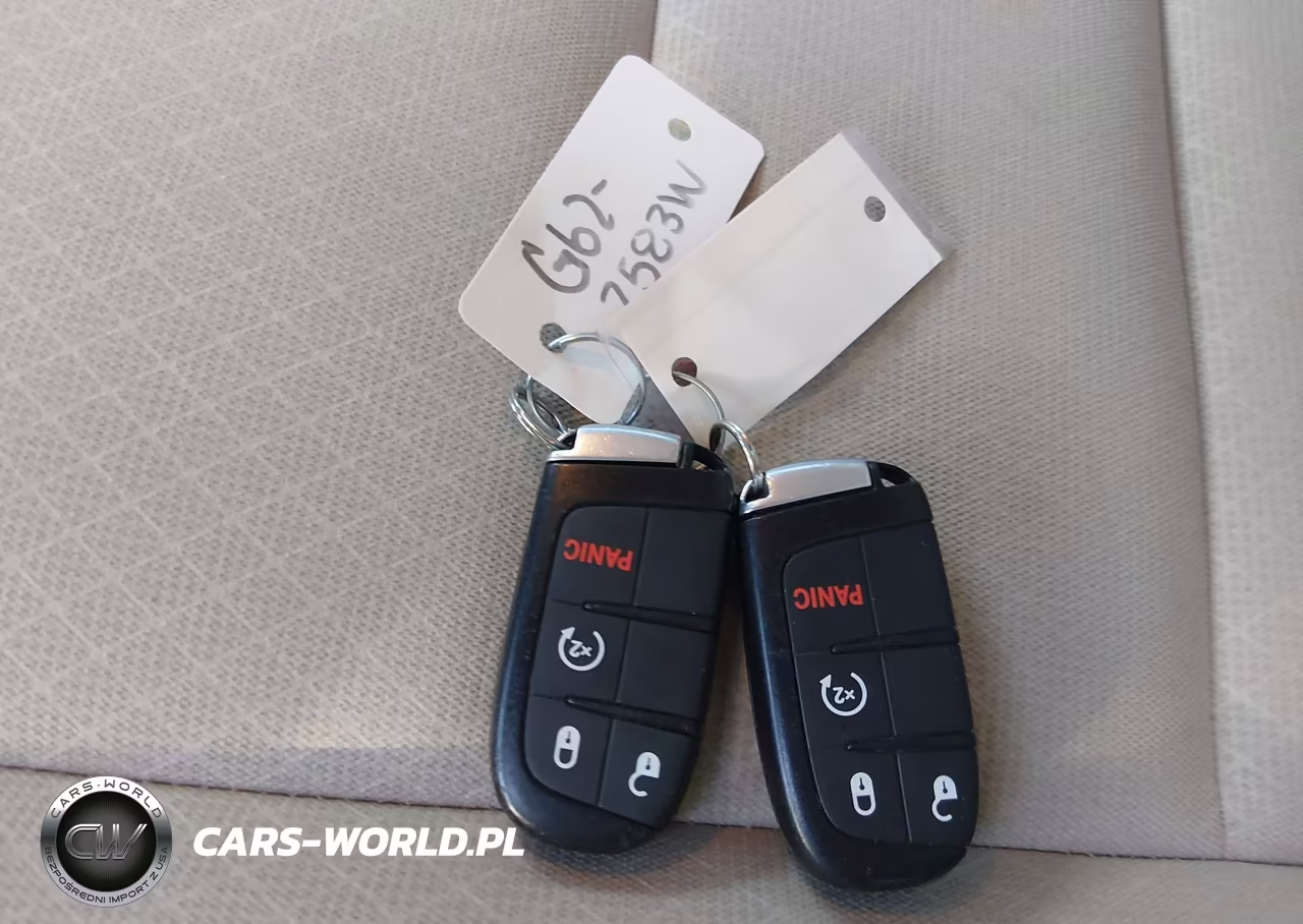 2019 Jeep Grand Cherokee Laredo E 4X4 VIN:1C4RJFAG7KC807510 - 11