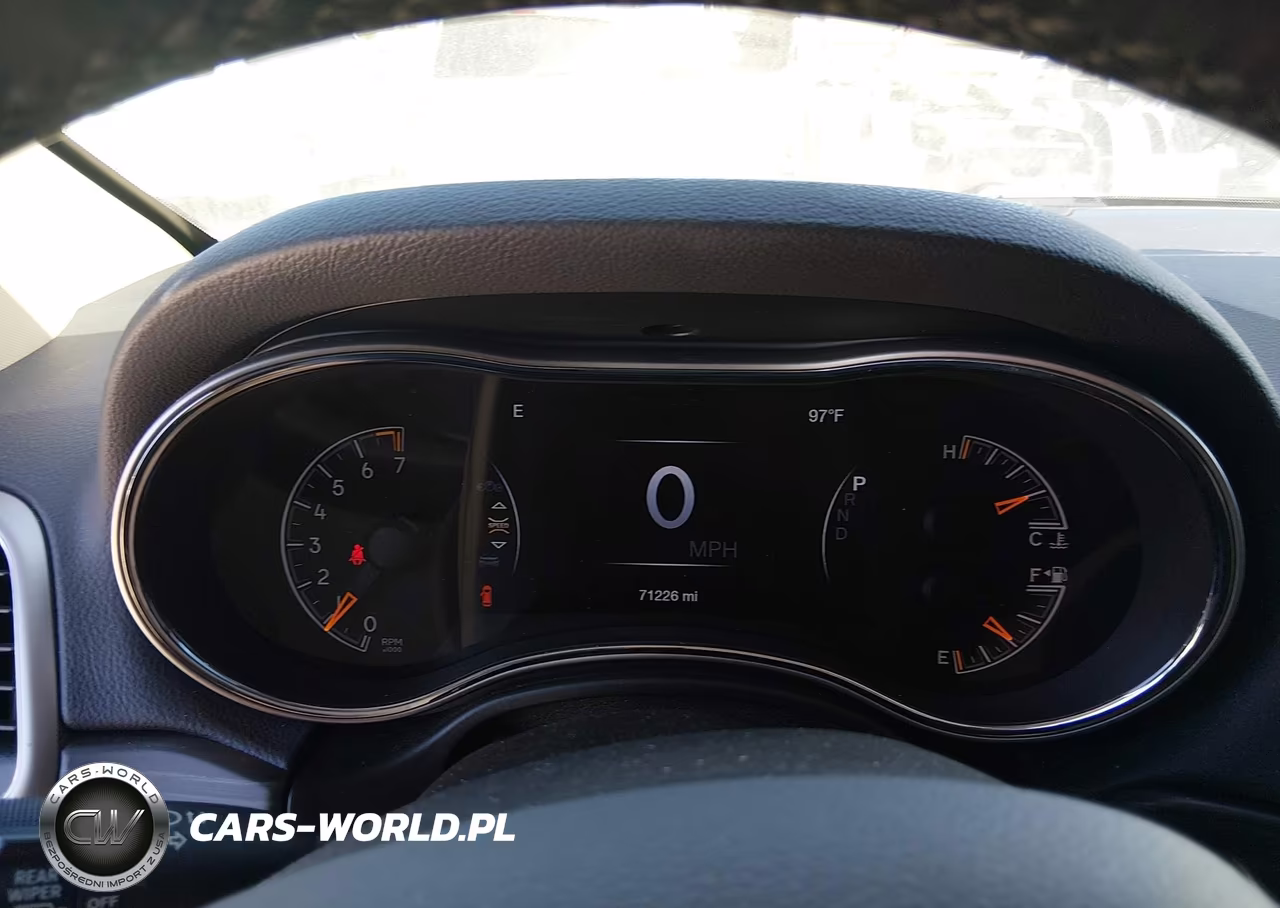 2019 Jeep Grand Cherokee Laredo E 4X4 VIN:1C4RJFAG7KC807510 - 7