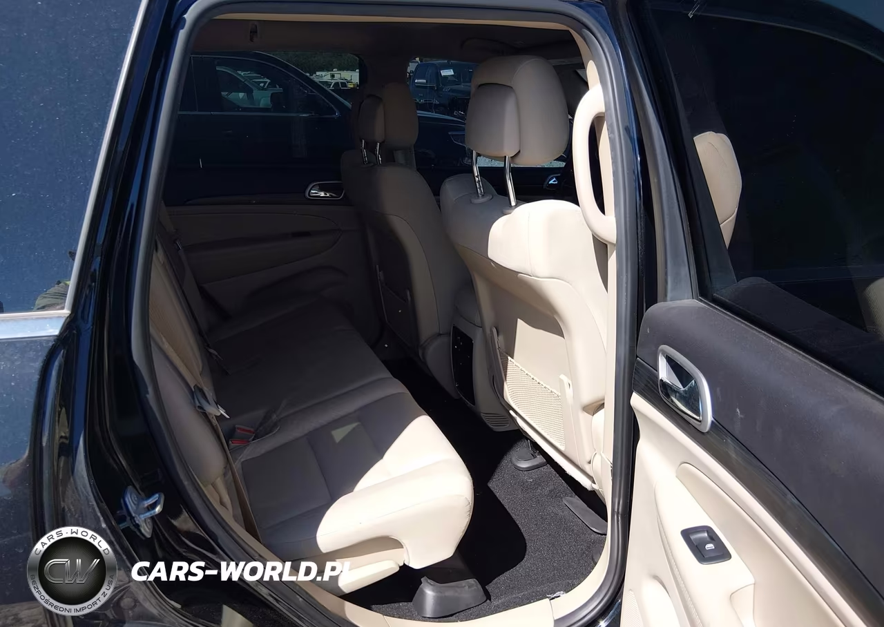2019 Jeep Grand Cherokee Laredo E 4X4 VIN:1C4RJFAG7KC807510 - 8