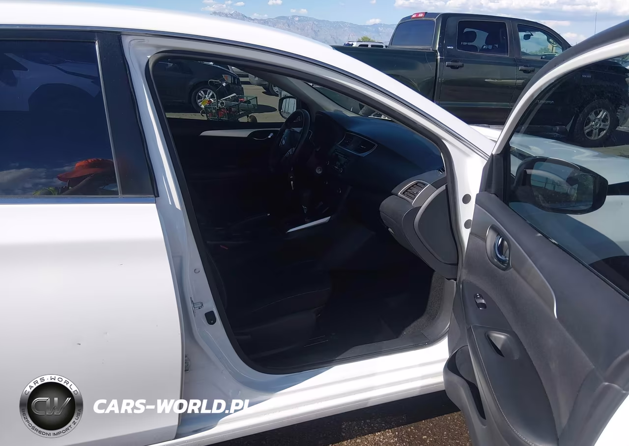2017 Nissan Sentra S VIN:3N1AB7AP3HY289771 - 5