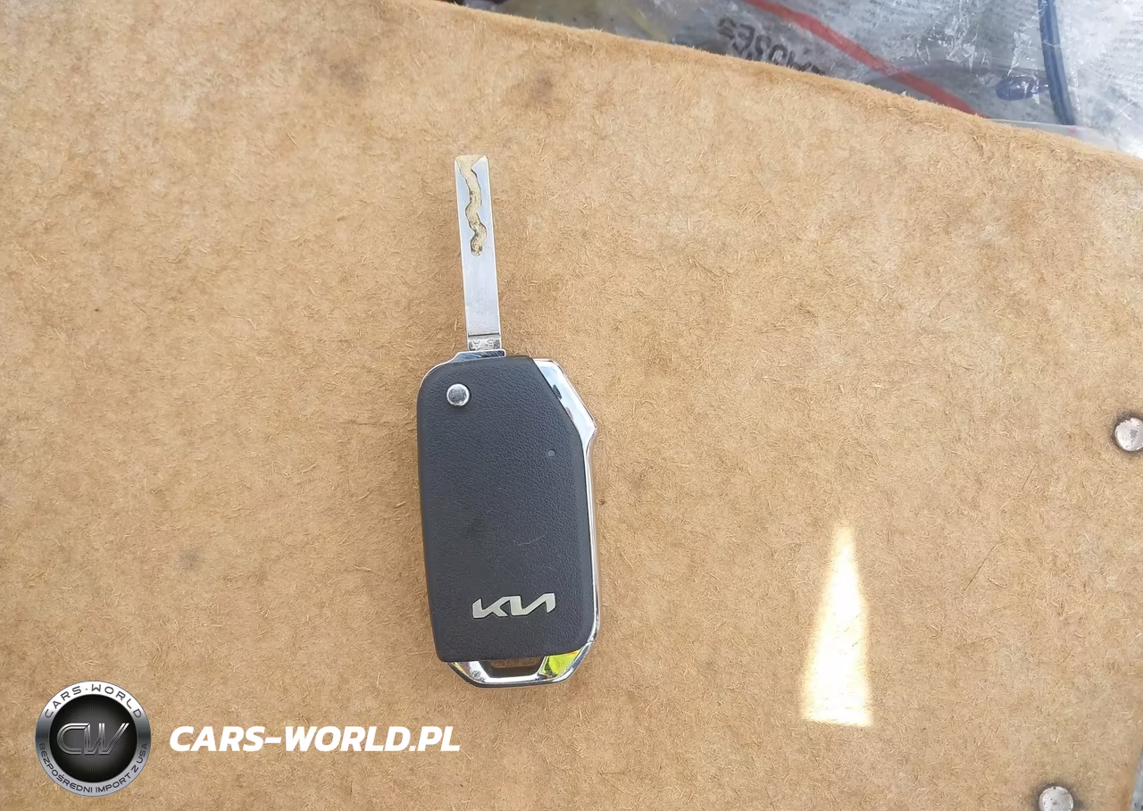 2023 Kia Forte Lxs VIN:3KPF24AD7PE588302 - 11