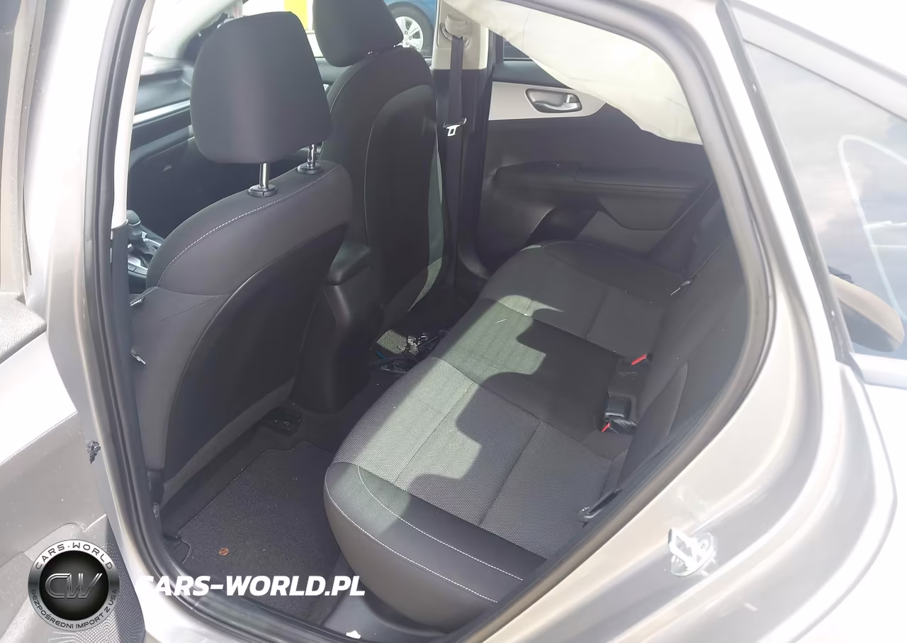 2023 Kia Forte Lxs VIN:3KPF24AD7PE588302 - 8