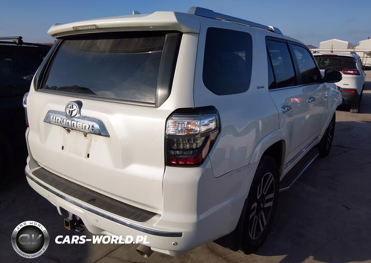 2018 Toyota 4Runner Limited VIN:JTEZU5JR6J5185628 - 4