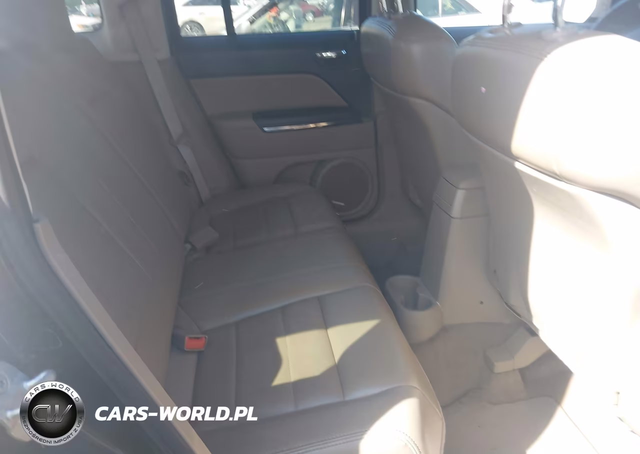 2010 Jeep Patriot Limited VIN:1J4NT4GBXAD581703 - 8