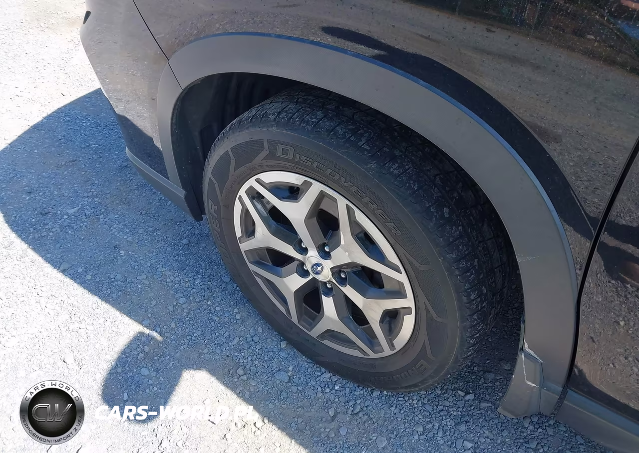 2020 Subaru Forester Premium VIN:JF2SKAGC5LH415329 - 12