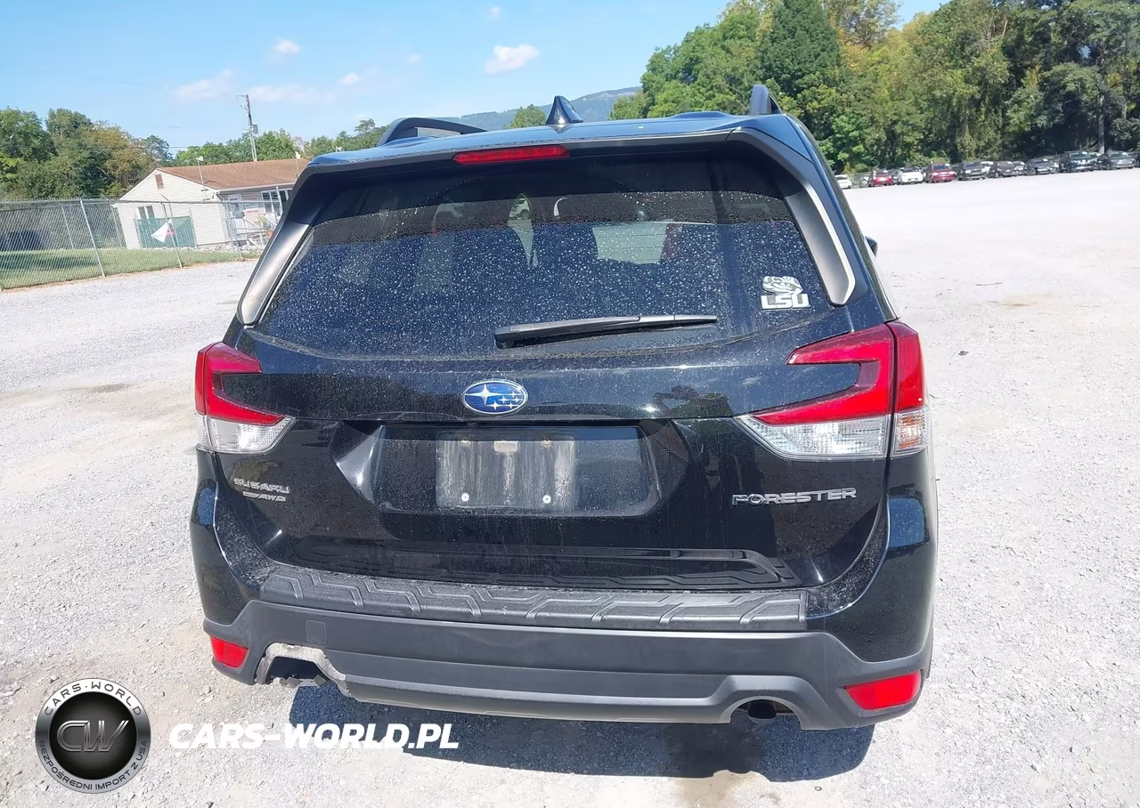 2020 Subaru Forester Premium VIN:JF2SKAGC5LH415329 - 17
