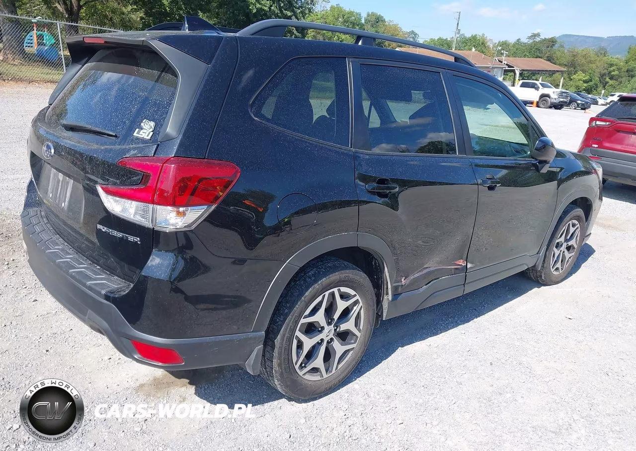 2020 Subaru Forester Premium VIN:JF2SKAGC5LH415329 - 4