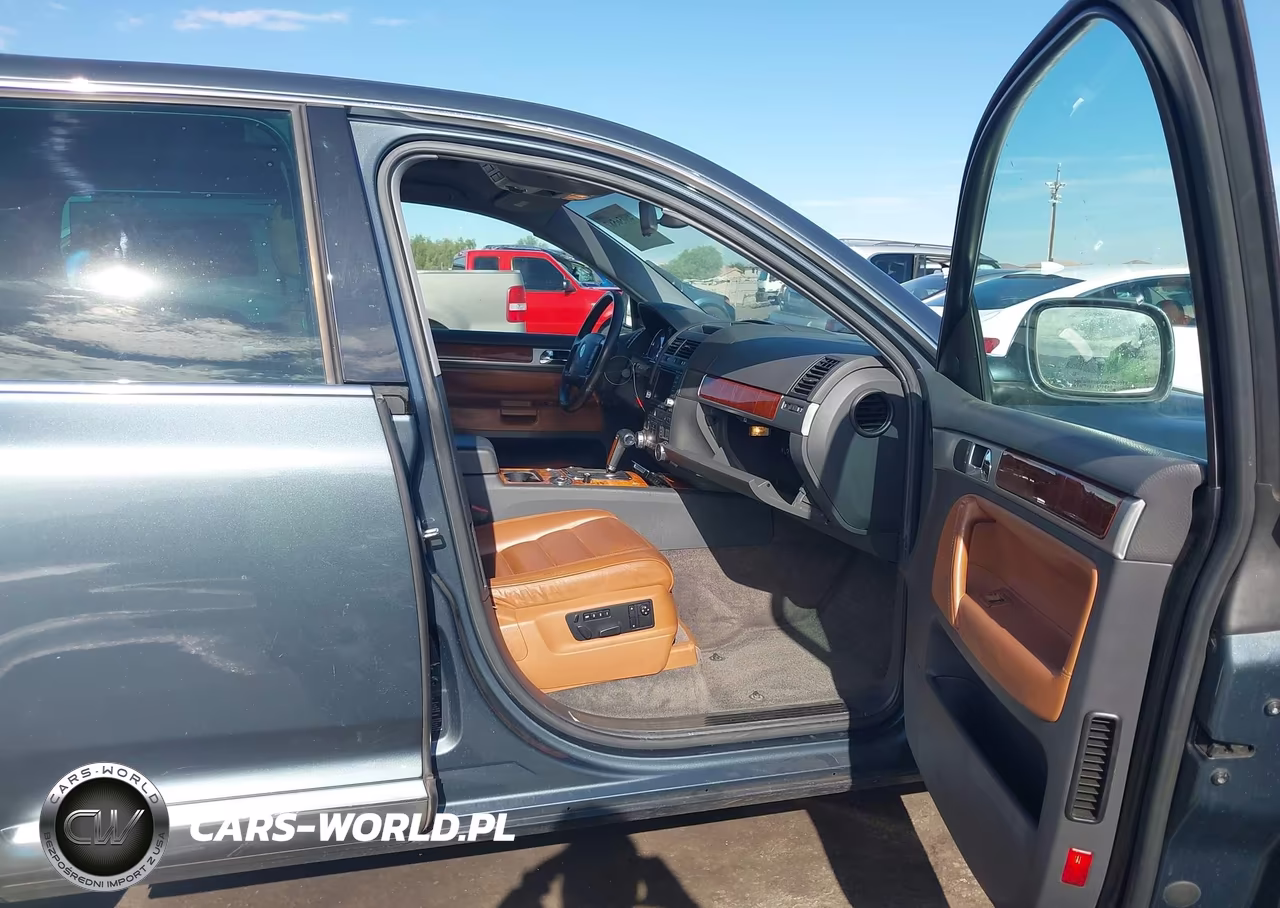 2004 Volkswagen Touareg V8 VIN:WVGCM77L94D063084 - 5