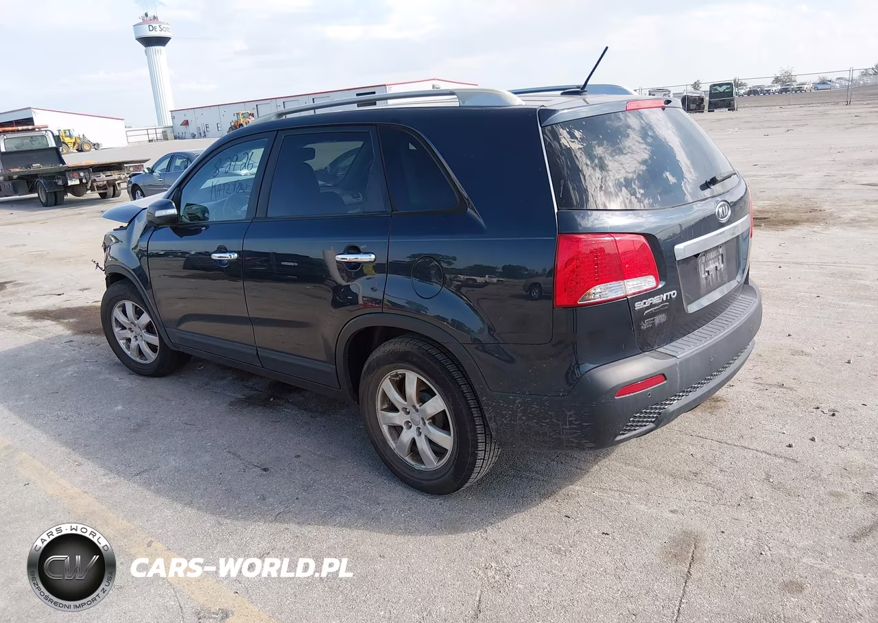 2012 Kia Sorento Lx VIN:5XYKT3A62CG290776 - 3