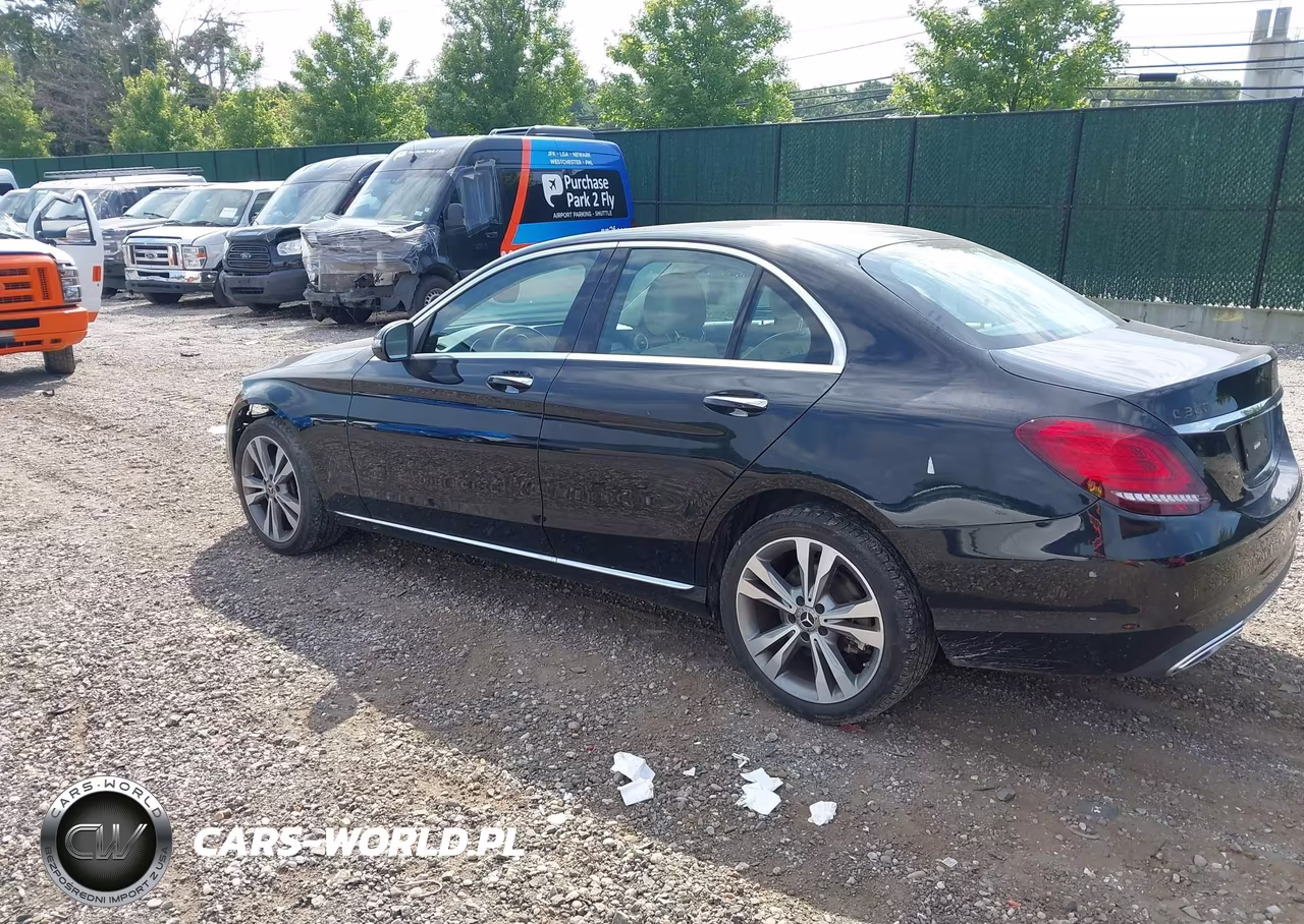 2020 Mercedes-Benz C 300 4Matic VIN:W1KWF8EB3LR570713 - 3
