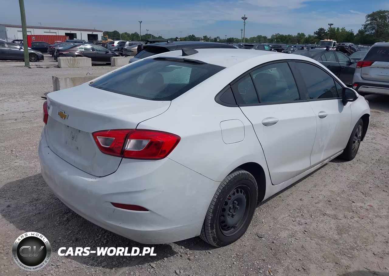 2019 Chevrolet Cruze Ls VIN:1G1BC5SM3K7150412 - 4