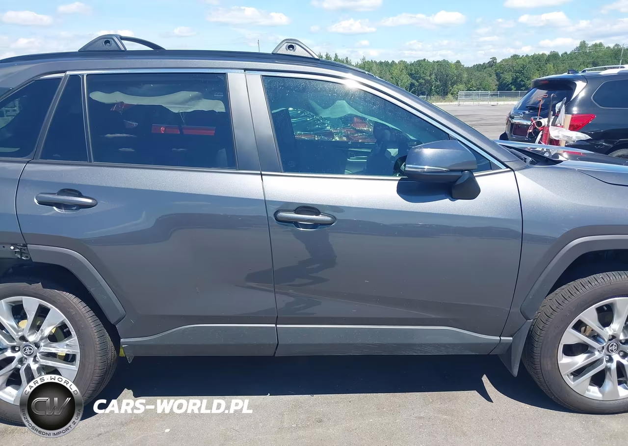 2025 Toyota Rav4 Xle Premium VIN:2T3C1RFV6SW421852 - 13