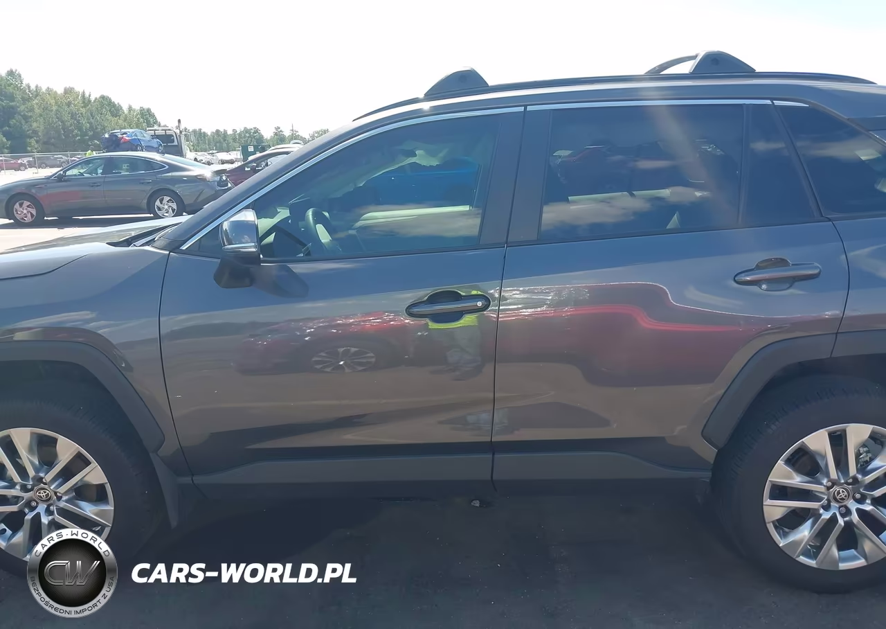 2025 Toyota Rav4 Xle Premium VIN:2T3C1RFV6SW421852 - 14