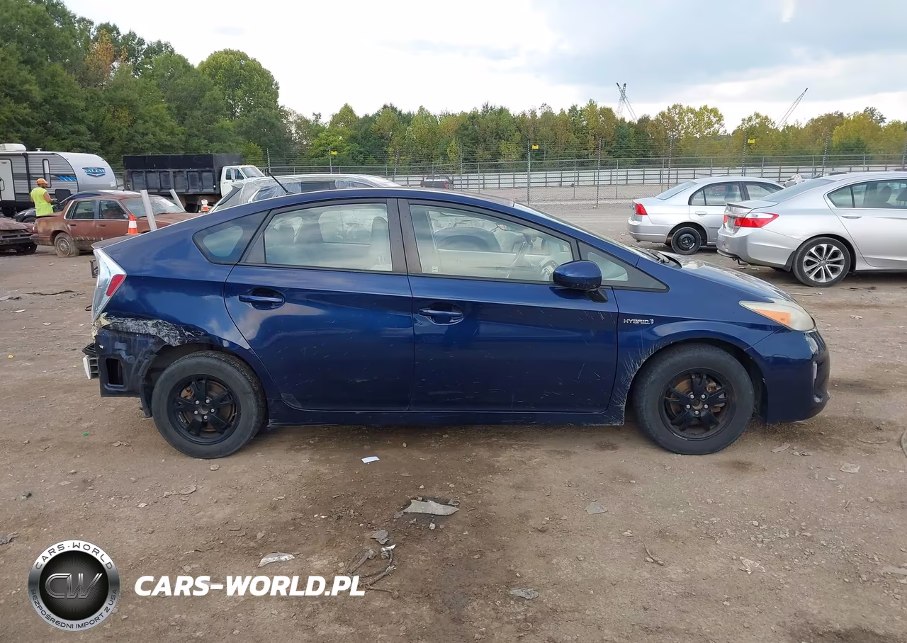 2013 Toyota Prius VIN:JTDKN3DU2D1621880 - 14