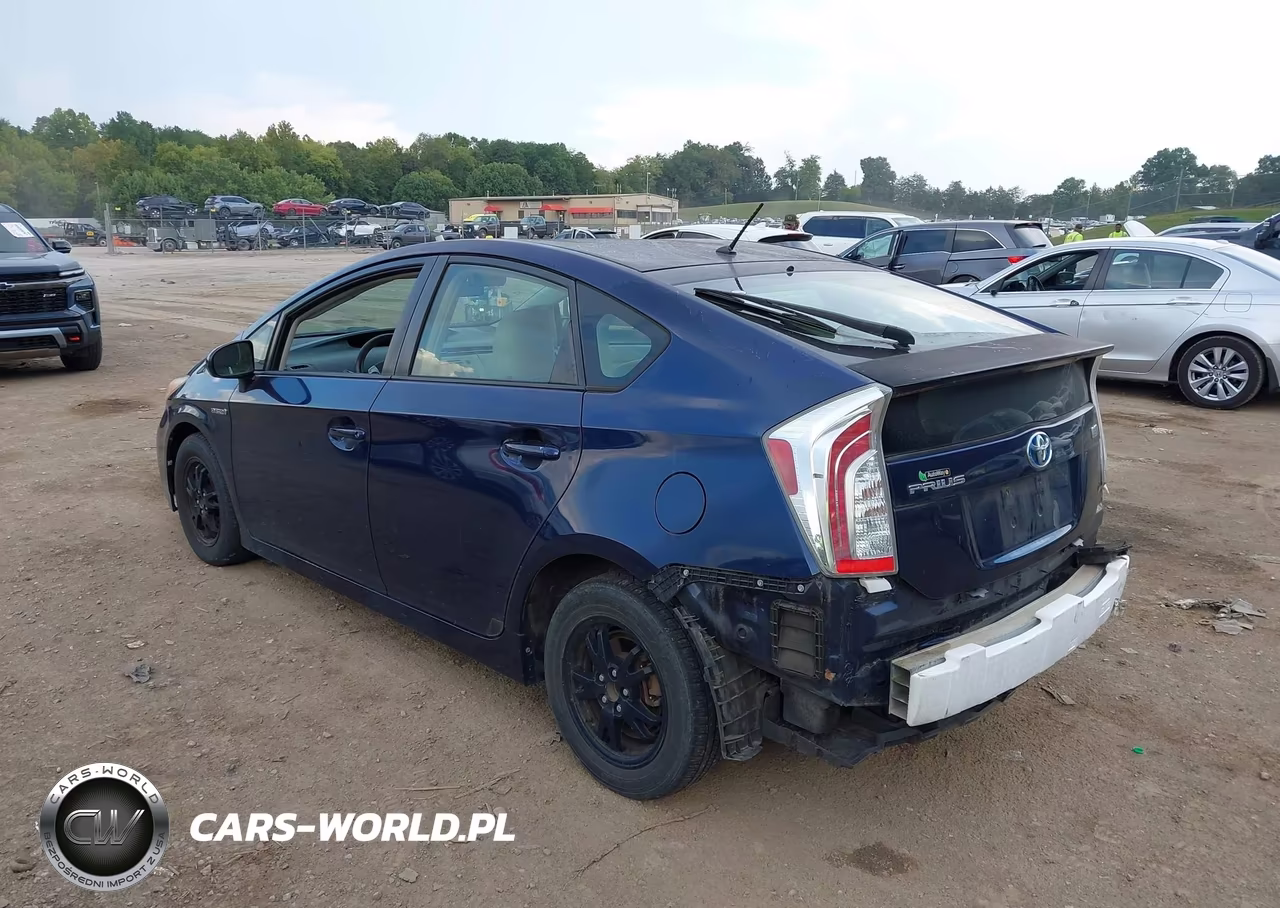 2013 Toyota Prius VIN:JTDKN3DU2D1621880 - 3