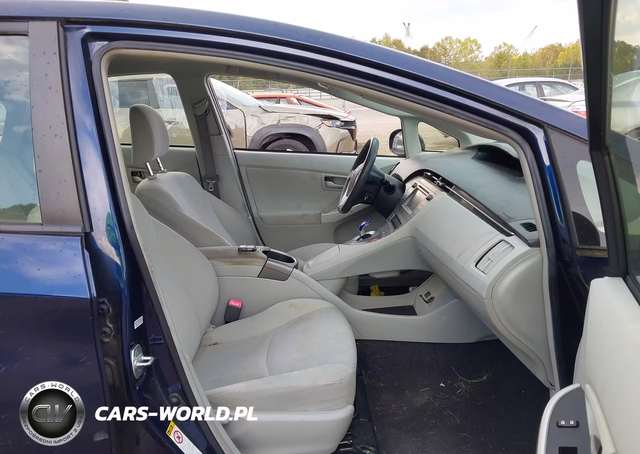 2013 Toyota Prius VIN:JTDKN3DU2D1621880 - 5