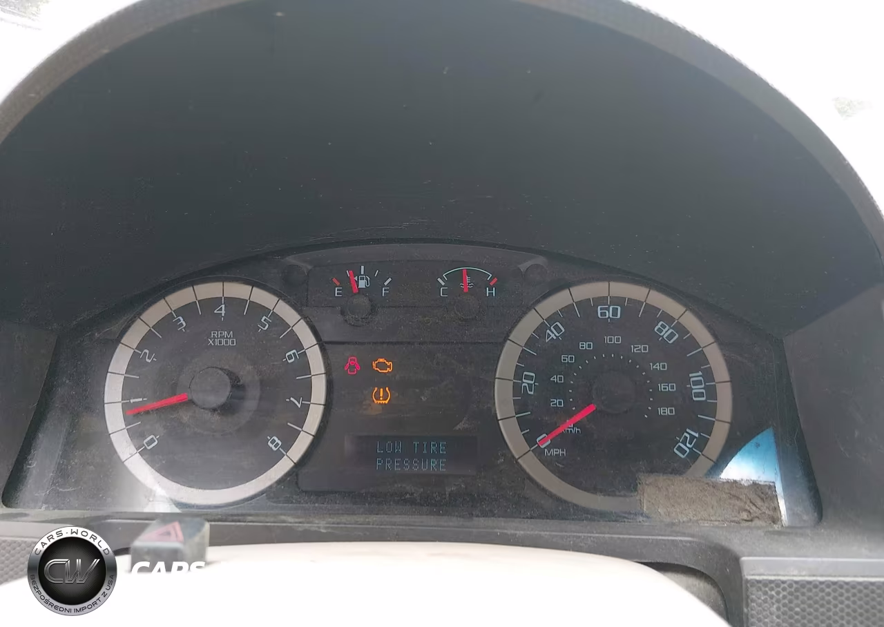 2011 Ford Escape Xls VIN:1FMCU0C74BKC64304 - 7